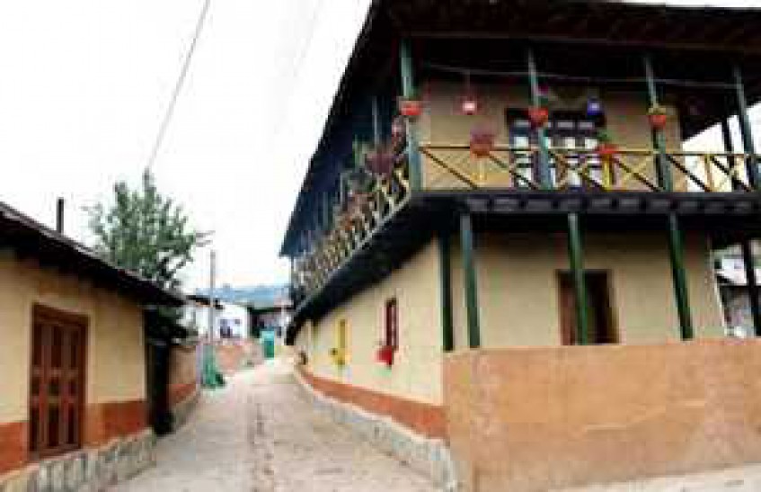 روستای-زیبا-زروم