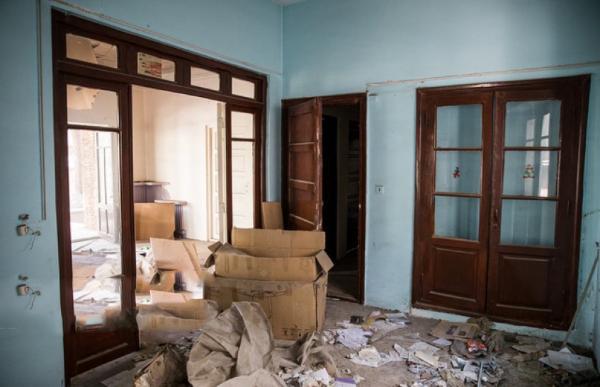 خانه-نیما-خواهان-پیدا-کرد